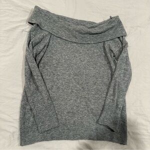 SOLD: Abercrombie & Fitch Heather Gray Sweater